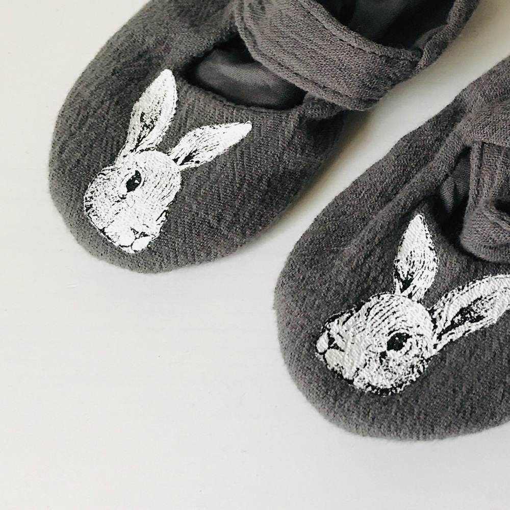 Victoria Beckham Baby Bunny 🐰 Booties 6-12 months